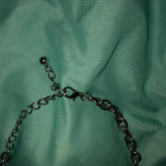 Pretty teal necklace - Picture 2 of 2